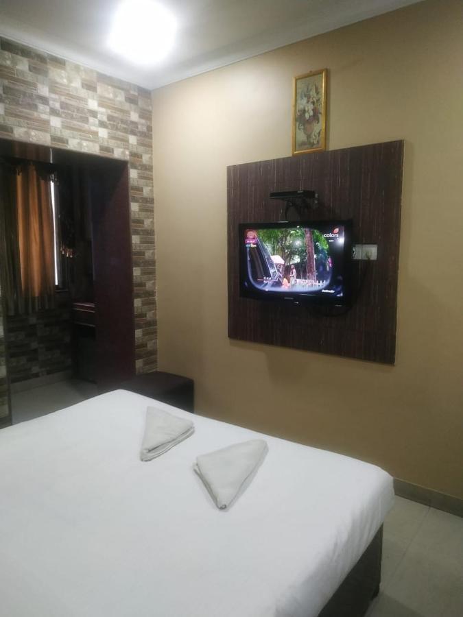 Hotel Diamond Suites Καλκούτα Εξωτερικό φωτογραφία